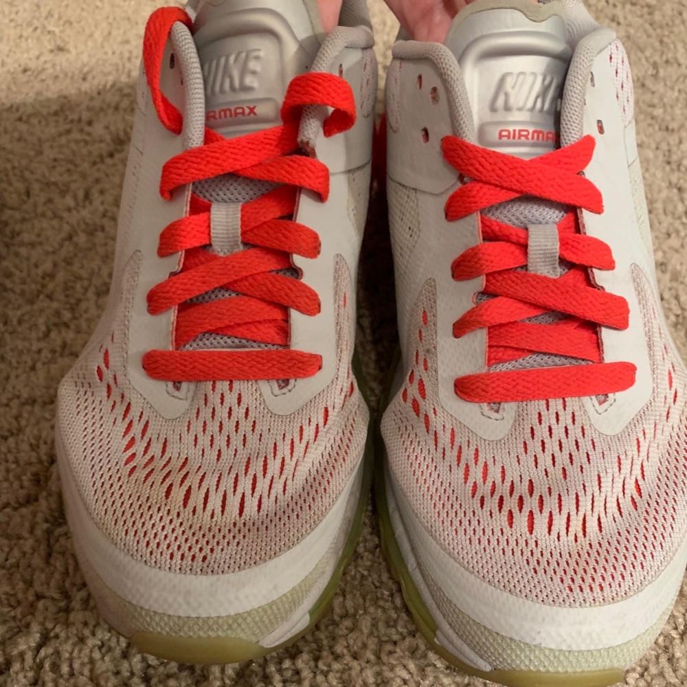 Men’s Nike airmax sneakers!